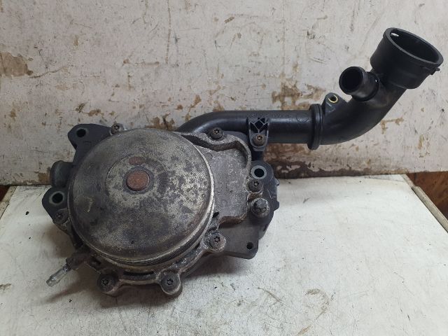 bontott MERCEDES-BENZ C-CLASS Vízpumpa