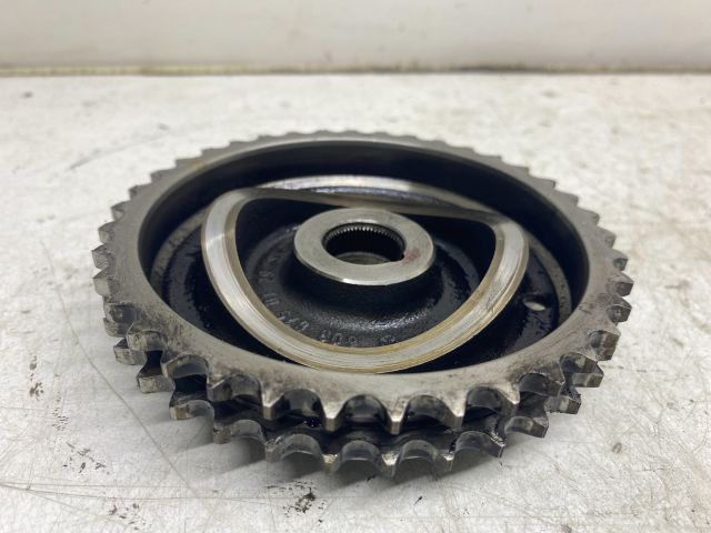 bontott MERCEDES-BENZ C-CLASS Adagoló Bordáskerék / Lánckerék