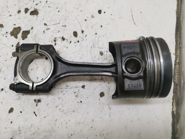 bontott MERCEDES-BENZ C-CLASS Dugattyú és Hajtókar