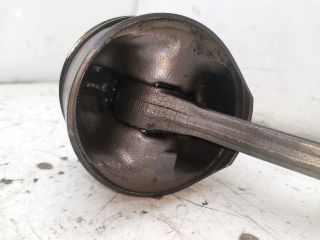 bontott MERCEDES-BENZ C-CLASS Dugattyú és Hajtókar