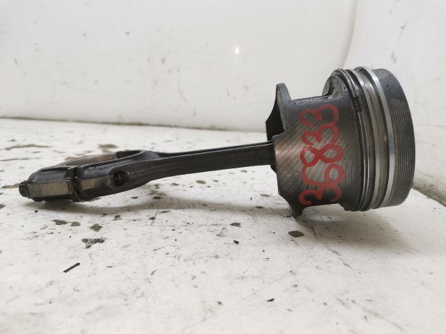 bontott MERCEDES-BENZ C-CLASS Dugattyú és Hajtókar