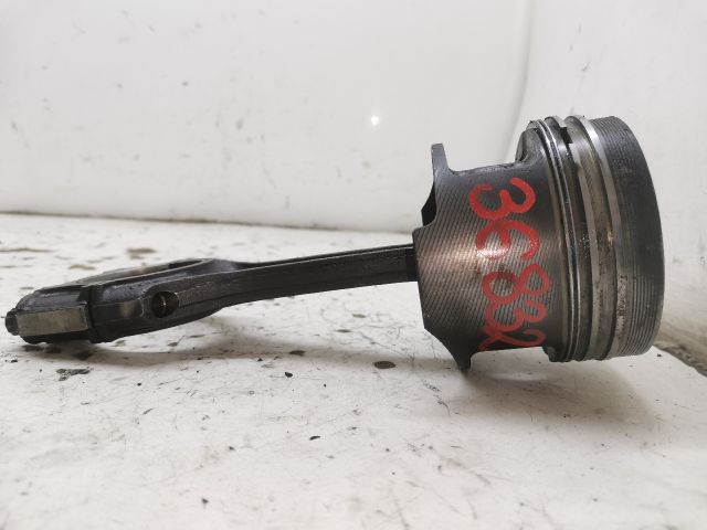 bontott MERCEDES-BENZ C-CLASS Dugattyú és Hajtókar