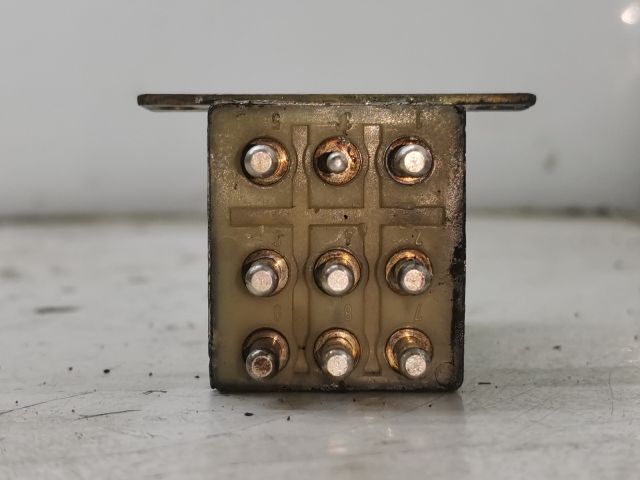 bontott MERCEDES-BENZ C-CLASS Fő Relé