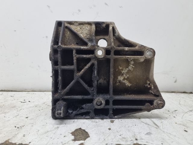 bontott MERCEDES-BENZ C-CLASS Generátor Tartó Bak