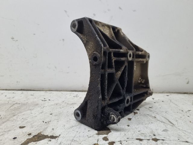 bontott MERCEDES-BENZ C-CLASS Generátor Tartó Bak