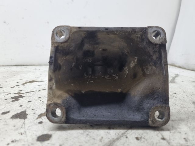 bontott MERCEDES-BENZ C-CLASS Motor Tartó Bak Jobb