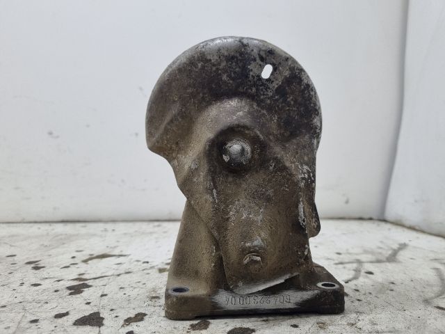 bontott MERCEDES-BENZ C-CLASS Motor Tartó Bak Jobb