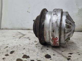 bontott MERCEDES-BENZ C-CLASS Motor Tartó Bak Jobb