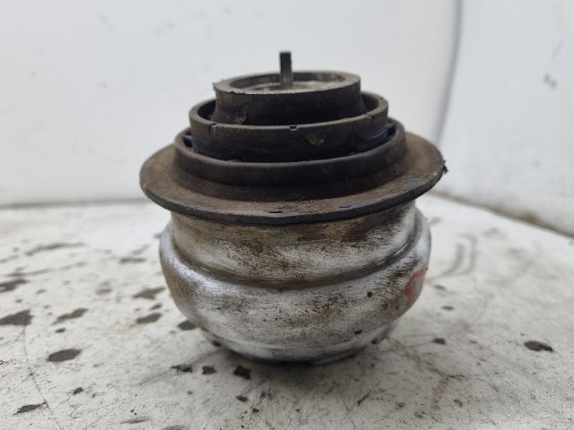 bontott MERCEDES-BENZ C-CLASS Motor Tartó Bak Jobb