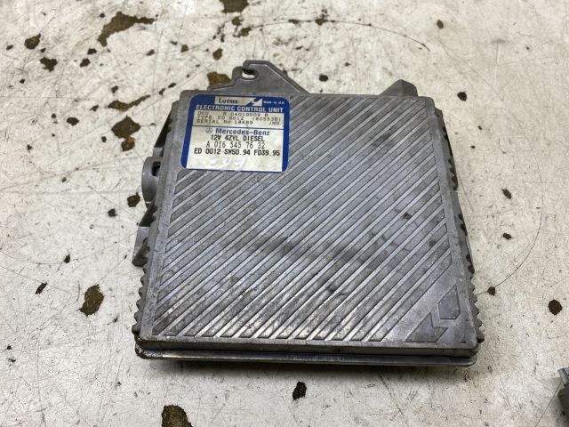 bontott MERCEDES-BENZ C-CLASS Motorvezérlő