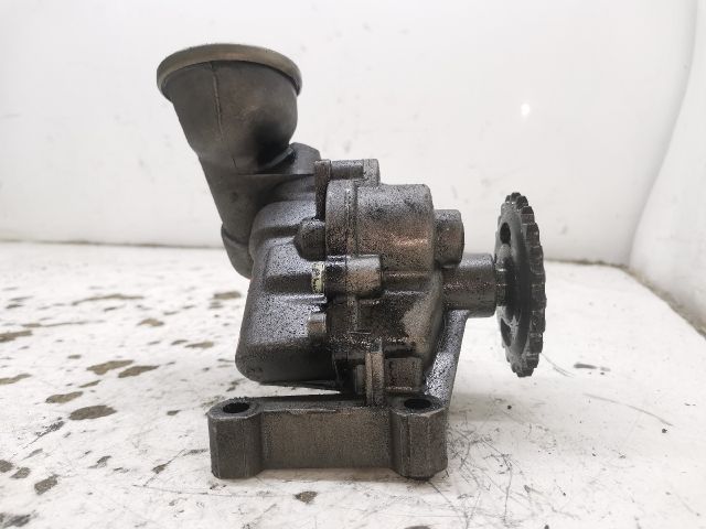 bontott MERCEDES-BENZ C-CLASS Olajszivattyú