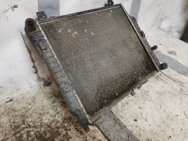 bontott MERCEDES-BENZ C-CLASS Vízhűtő Radiátor (Nem klímás)