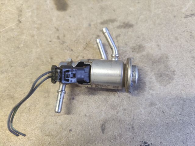 bontott MERCEDES-BENZ C-CLASS AdBlue Befecskendező Egység