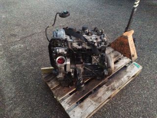 bontott MERCEDES-BENZ C-CLASS Motor (Fűzött blokk hengerfejjel)