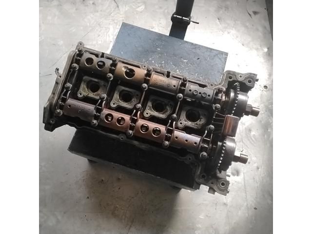 bontott MERCEDES-BENZ C-CLASS Hengerfej