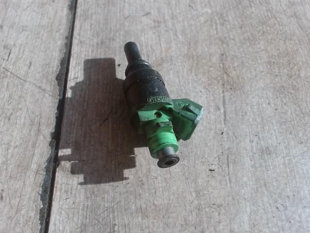 bontott MERCEDES-BENZ C-CLASS Porlasztó (1 db)