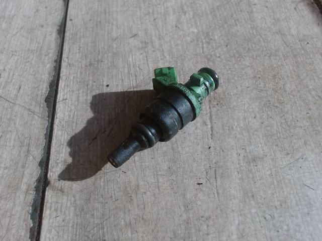 bontott MERCEDES-BENZ C-CLASS Porlasztó (1 db)