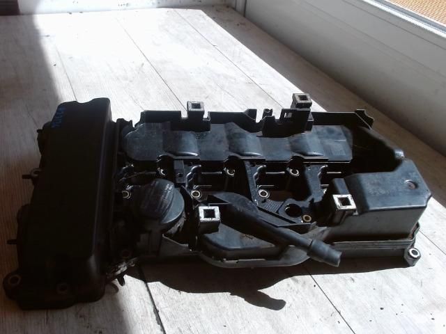 bontott MERCEDES-BENZ C-CLASS Szelepfedél