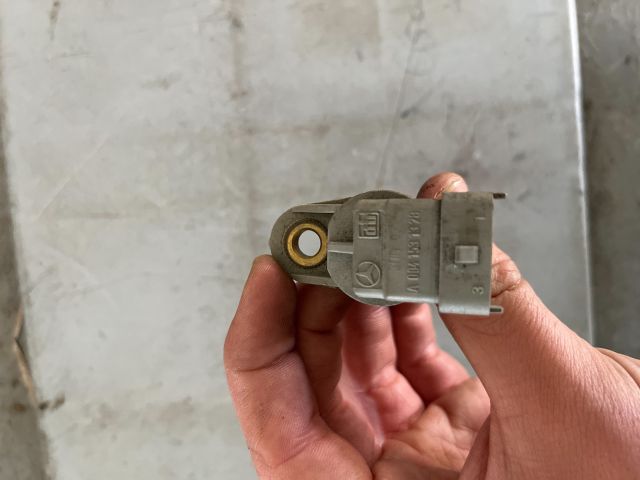 bontott MERCEDES-BENZ C-CLASS Főtengely Fordulatszám Jeladó