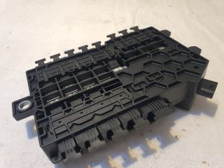 bontott MERCEDES-BENZ C-CLASS Biztosítéktábla Motortér