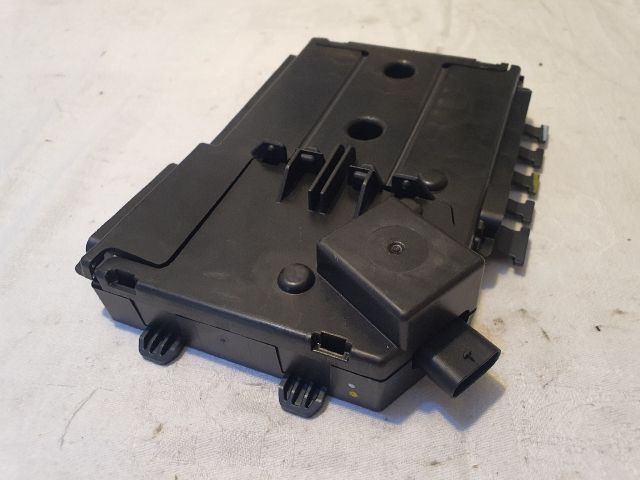 bontott MERCEDES-BENZ C-CLASS Biztosítéktábla Motortér