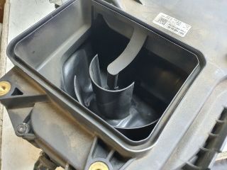 bontott MERCEDES-BENZ C-CLASS Légszűrő Ház