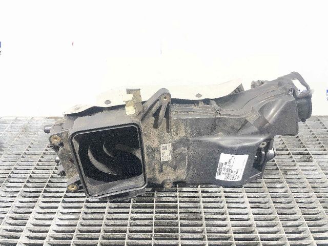 bontott MERCEDES-BENZ C-CLASS Légszűrő Ház