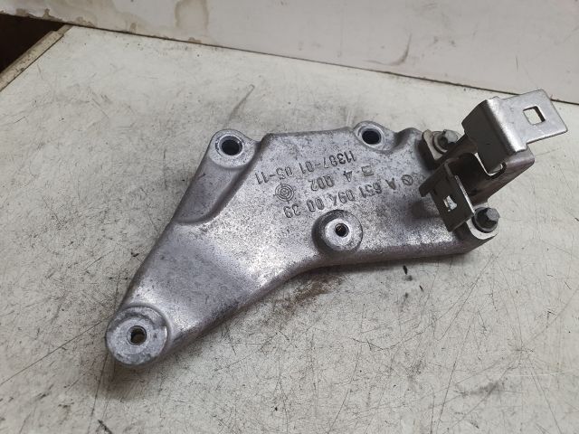 bontott MERCEDES-BENZ C-CLASS Motor Tartó Bak (Fém)