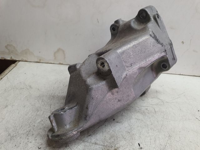 bontott MERCEDES-BENZ C-CLASS Motor Tartó Bak Jobb