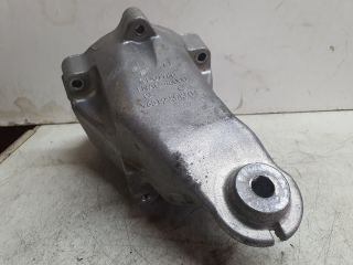 bontott MERCEDES-BENZ C-CLASS Motor Tartó Bak Jobb