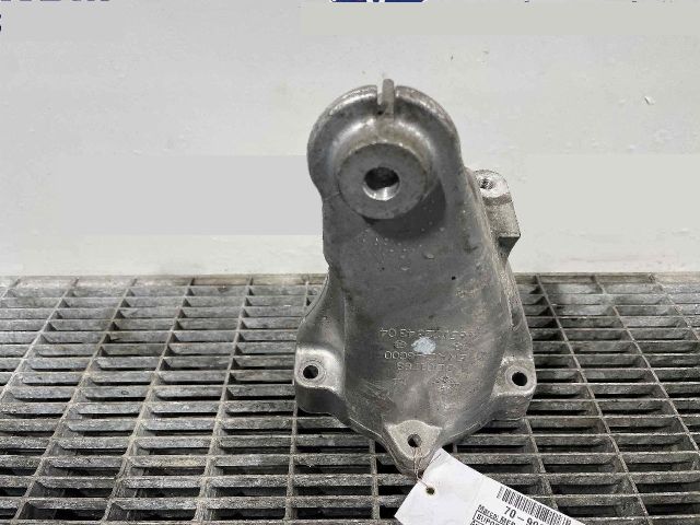 bontott MERCEDES-BENZ C-CLASS Motor Tartó Bak Jobb