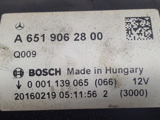 bontott MERCEDES-BENZ C-CLASS Önindító