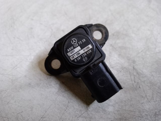 bontott MERCEDES-BENZ C-CLASS Szívócső Nyomásérzékelő