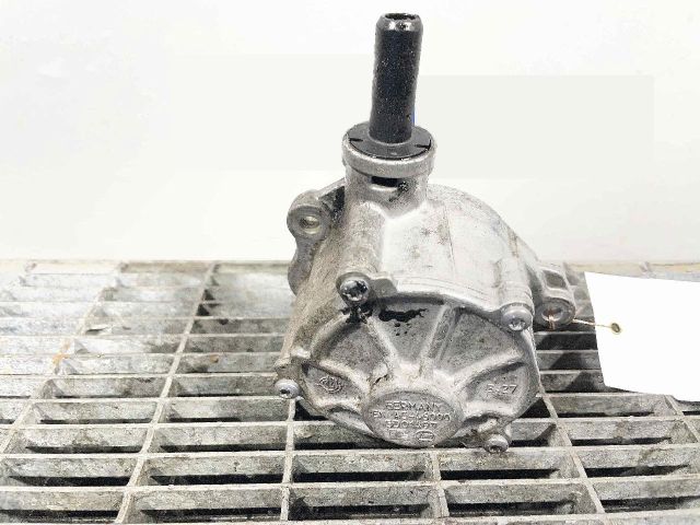 bontott MERCEDES-BENZ C-CLASS Vákumpumpa