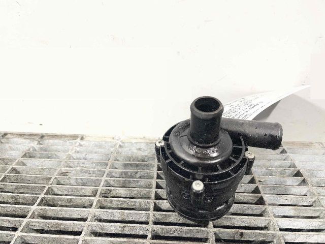 bontott MERCEDES-BENZ C-CLASS Vízpumpa