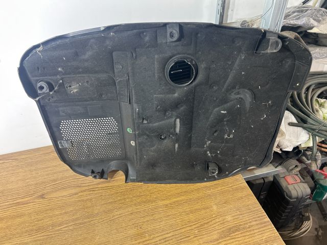 bontott MERCEDES-BENZ C-CLASS Felső Motorburkolat