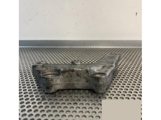 bontott MERCEDES-BENZ C-CLASS Motor Tartó Bak (Pozíciófüggetlen)