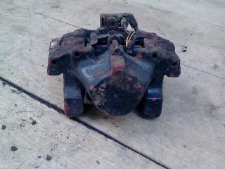 bontott MERCEDES-BENZ C-CLASS Bal hátsó Féknyereg Munkahengerrel