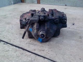 bontott MERCEDES-BENZ C-CLASS Bal hátsó Féknyereg Munkahengerrel