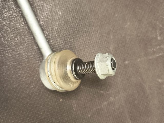 bontott MERCEDES-BENZ C-CLASS Első Vízszintes Stabilizátor Rúd