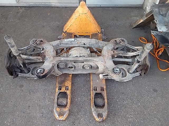 bontott MERCEDES-BENZ C-CLASS Hátsó Differenciálmű