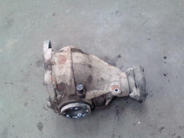 bontott MERCEDES-BENZ C-CLASS Hátsó Differenciálmű