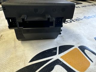 bontott MERCEDES-BENZ C-CLASS Gyújtáskapcsoló Házzal