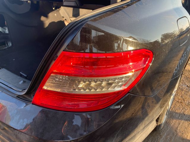 bontott MERCEDES-BENZ C-CLASS Vízhűtő Radiátor (Klímás)