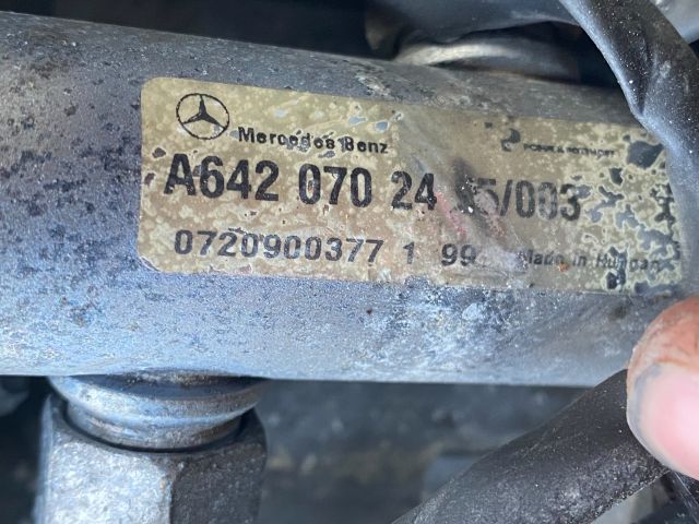 bontott MERCEDES-BENZ C-CLASS Vízhűtő Radiátor (Klímás)