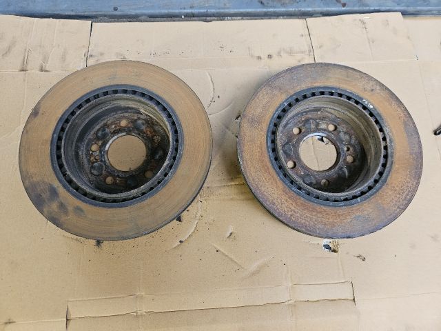 bontott MERCEDES-BENZ C-CLASS Hátsó Pár Féktárcsa