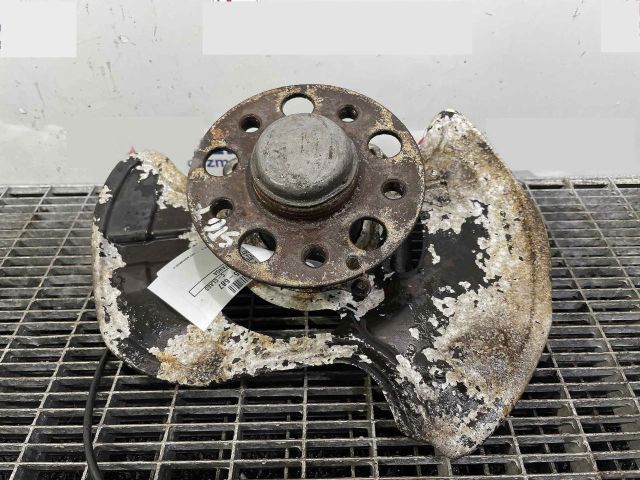 bontott MERCEDES-BENZ C-CLASS Bal első Csonkállvány