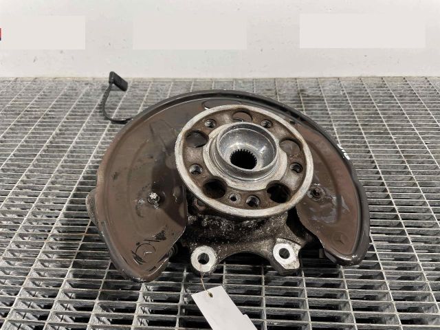 bontott MERCEDES-BENZ C-CLASS Bal hátsó Csonkállvány