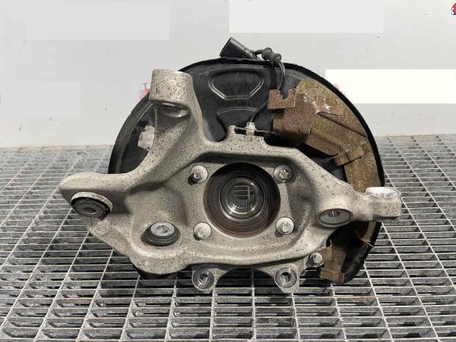 bontott MERCEDES-BENZ C-CLASS Jobb hátsó Csonkállvány