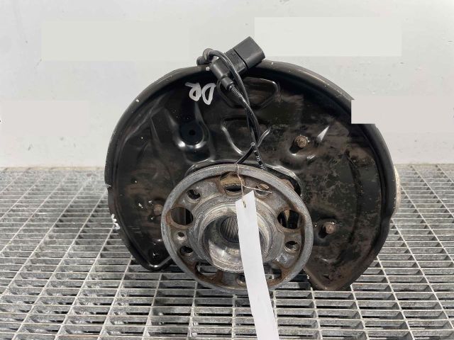 bontott MERCEDES-BENZ C-CLASS Jobb hátsó Csonkállvány